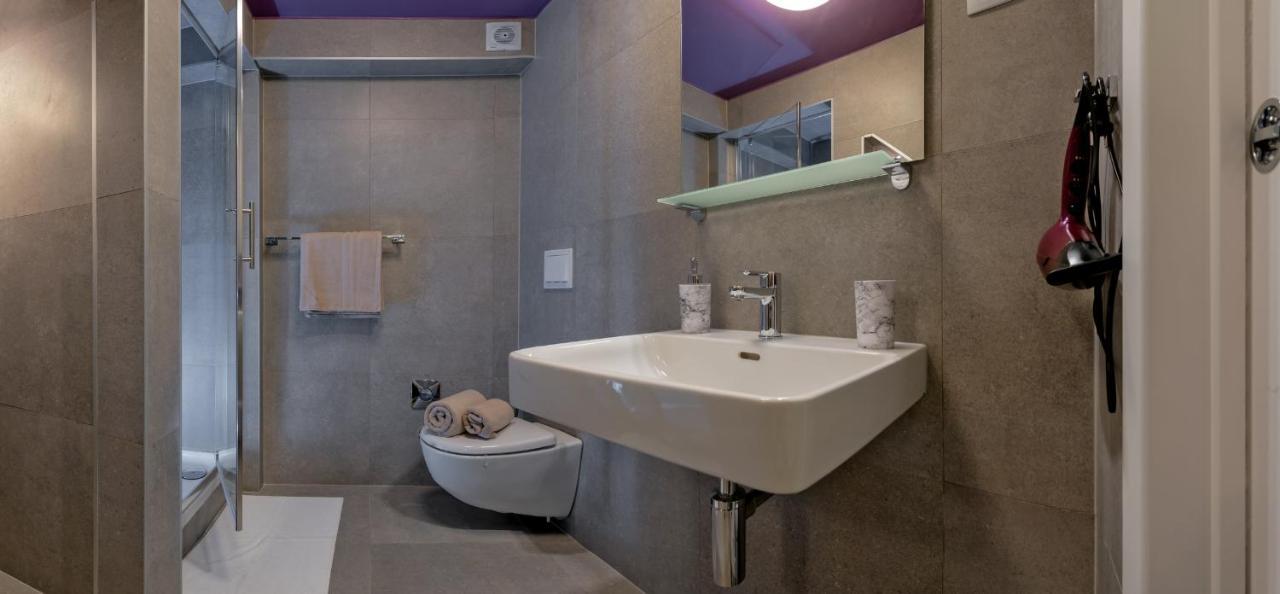 Annie'S Stone Studio & Room Split Bagian luar foto